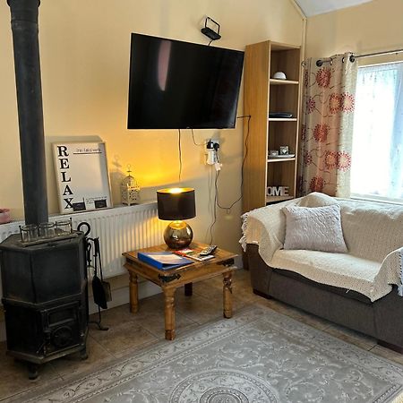 Padoro Lodge Kildare Esterno foto